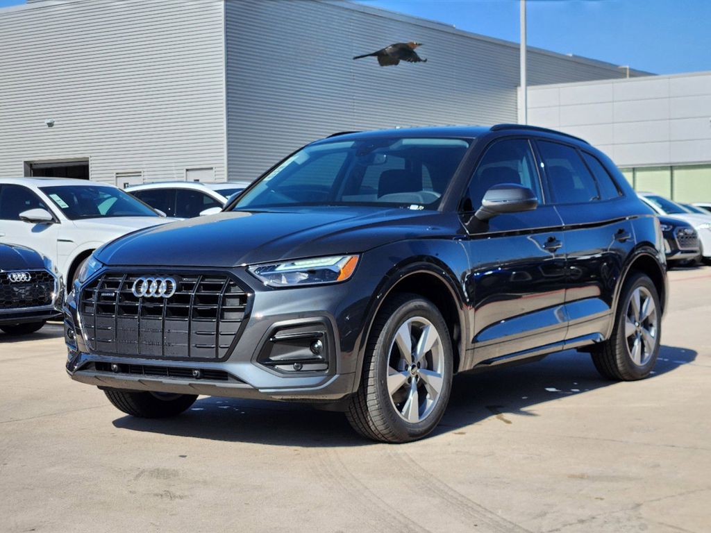new 2025 Audi Q5 car, priced at $50,250