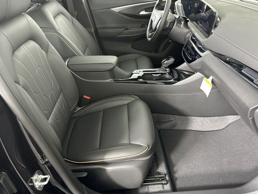 new 2025 Buick Envista car, priced at $31,085