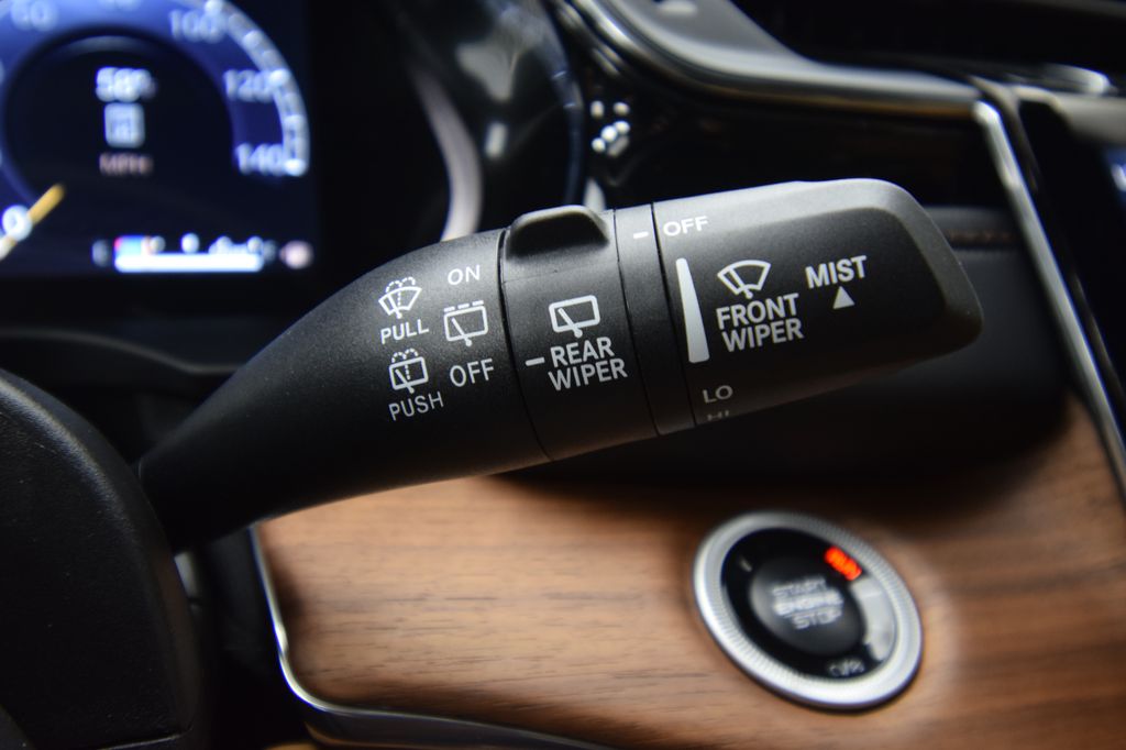 new 2025 Jeep Grand Cherokee L car, priced at $70,107