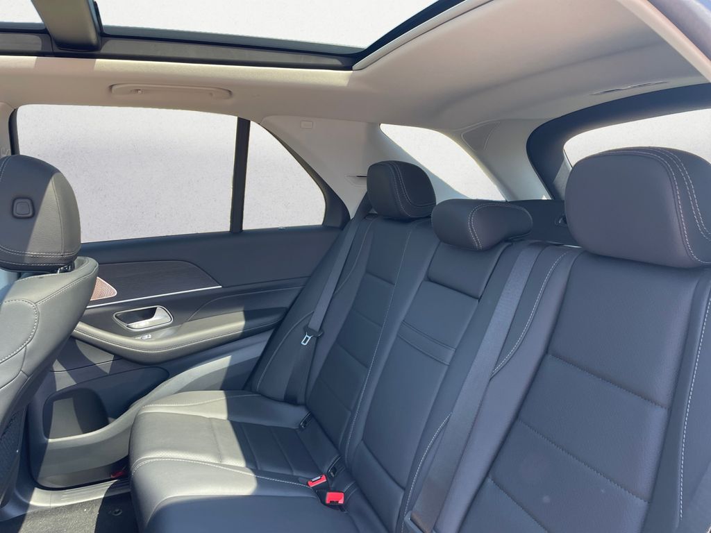 new 2026 Mercedes-Benz GLE car