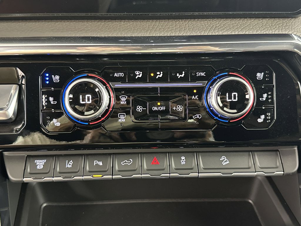 new 2025 GMC Sierra 2500HD car, priced at $85,634