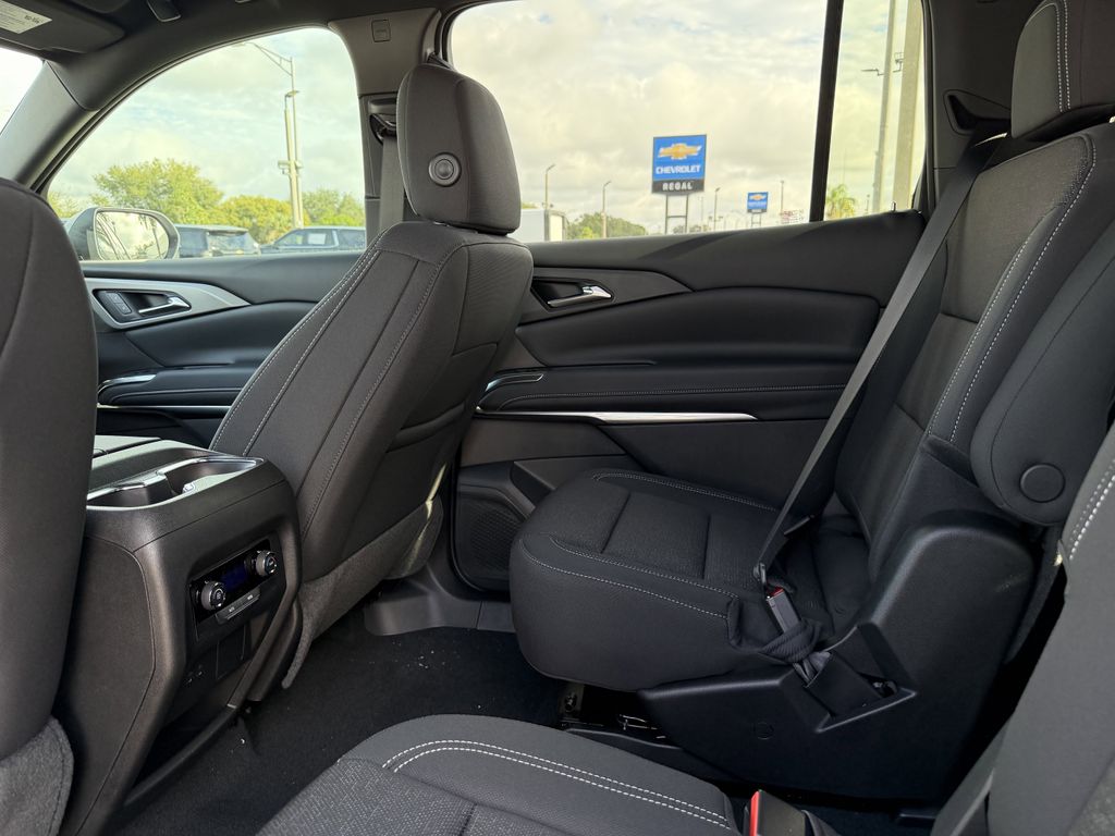 new 2026 Chevrolet Traverse car, priced at $38,480