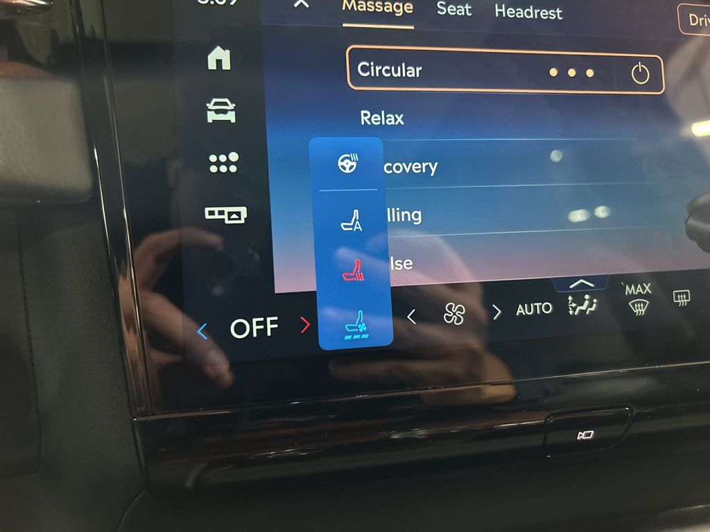 new 2025 Lincoln Navigator L car, priced at $122,545