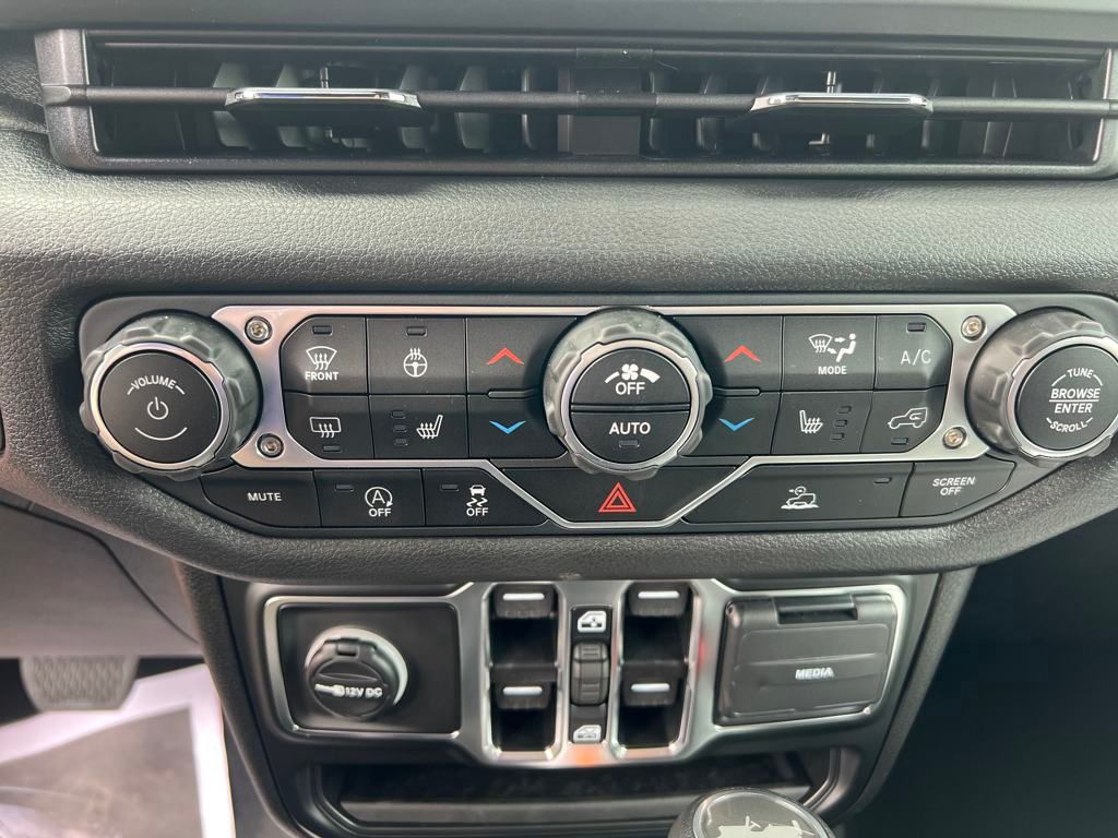 new 2025 Jeep Wrangler car, priced at $49,129