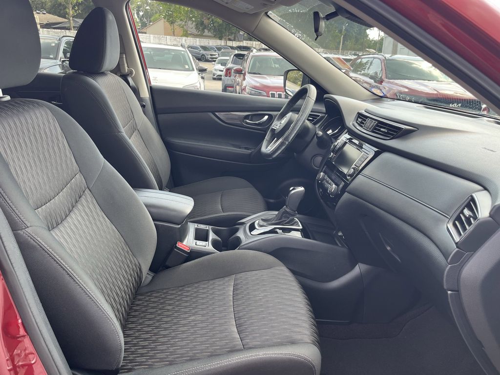 used 2020 Nissan Rogue car, priced at $18,292