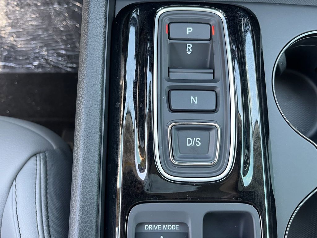 new 2025 Honda Pilot car, priced at $43,589