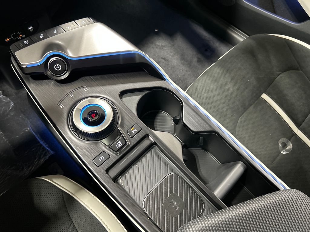new 2025 Kia EV6 car, priced at $58,170