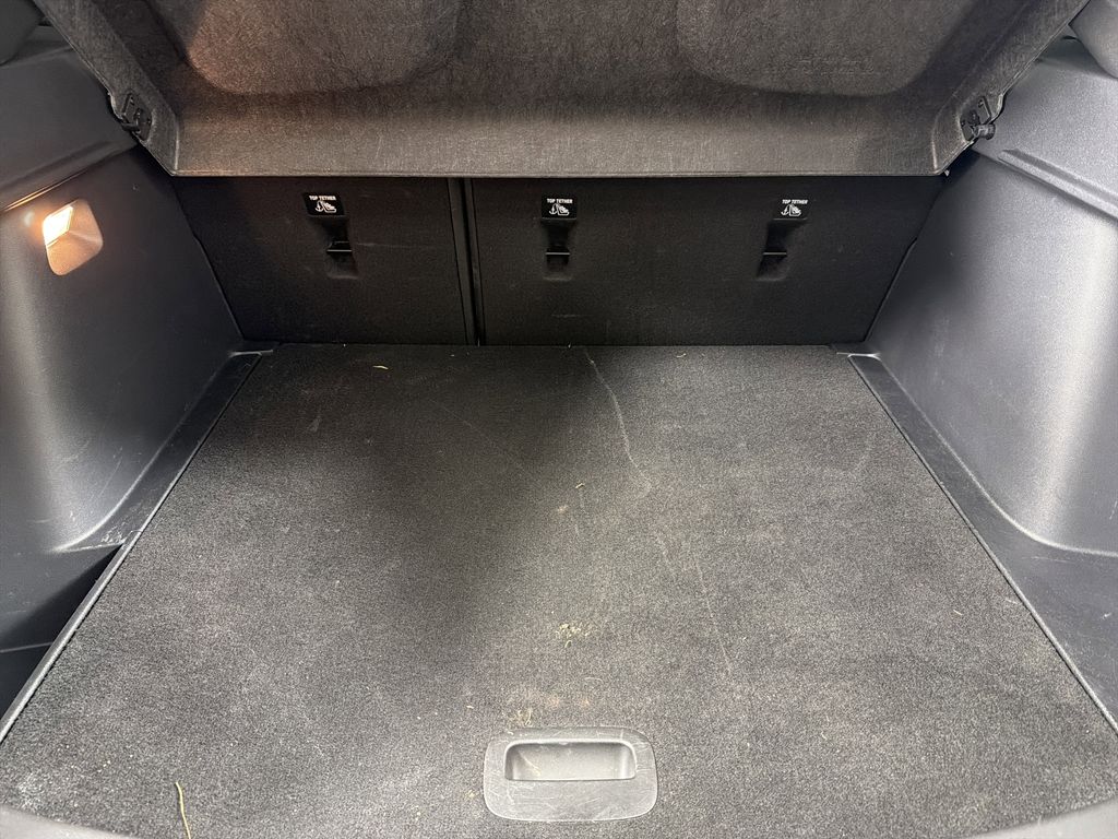 new 2025 Buick Envista car, priced at $24,280