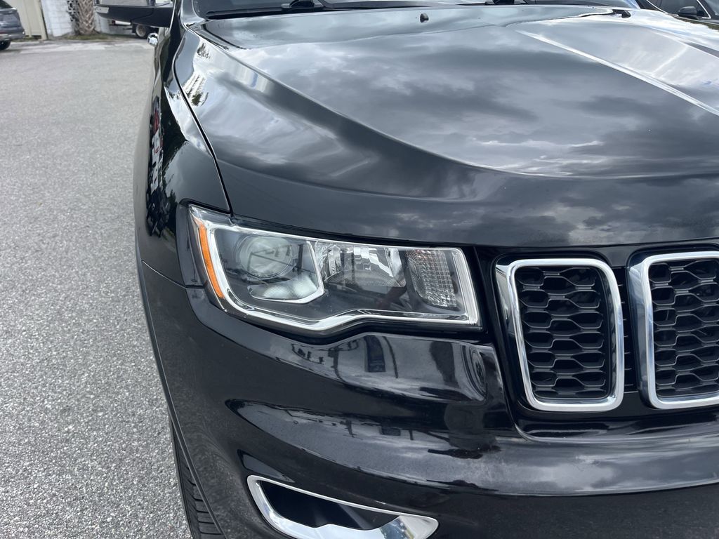 used 2021 Jeep Grand Cherokee car, priced at $19,911