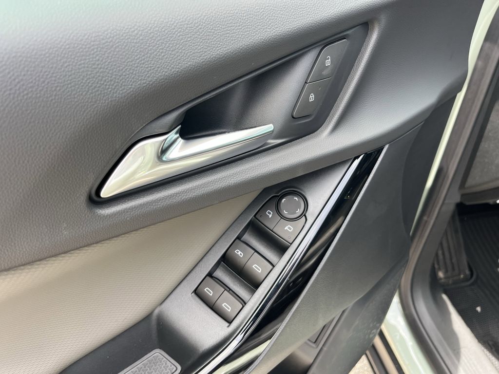 new 2026 Chevrolet Equinox car, priced at $31,383