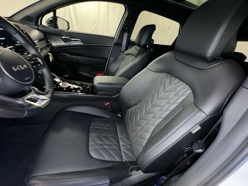 new 2025 Kia Sportage Plug-In Hybrid car, priced at $44,411