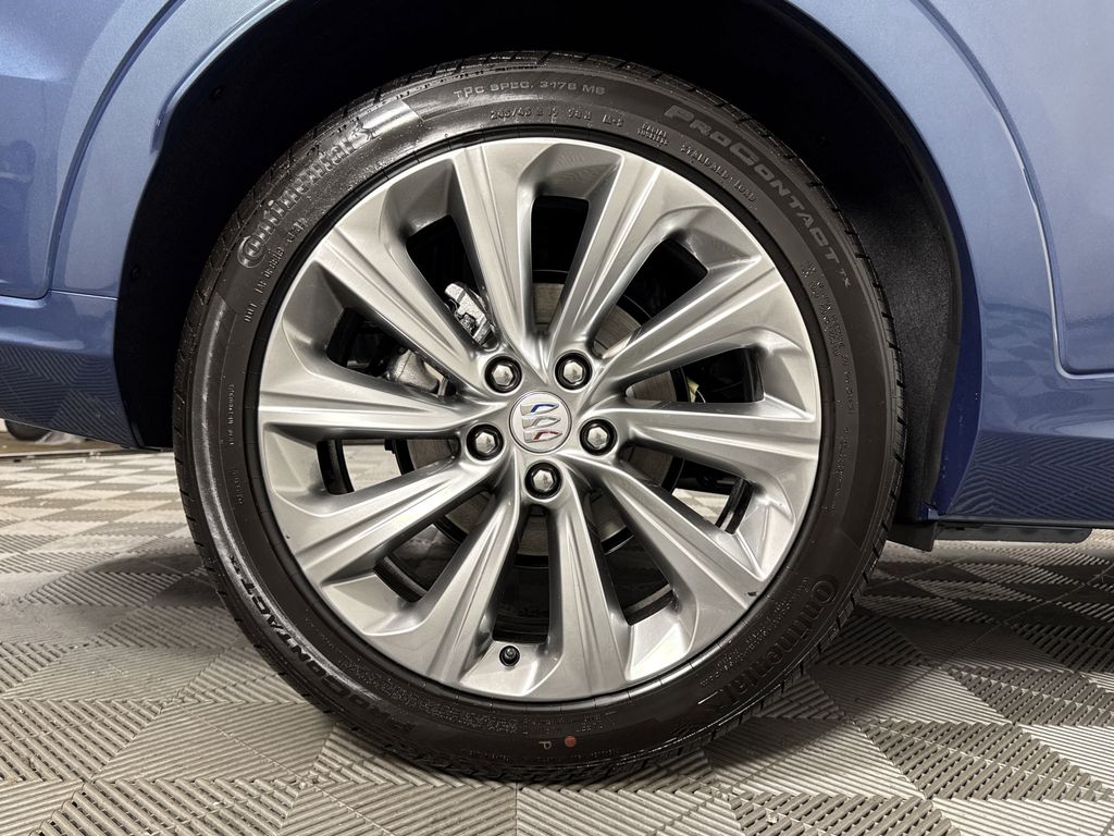 new 2025 Buick Envista car, priced at $31,085