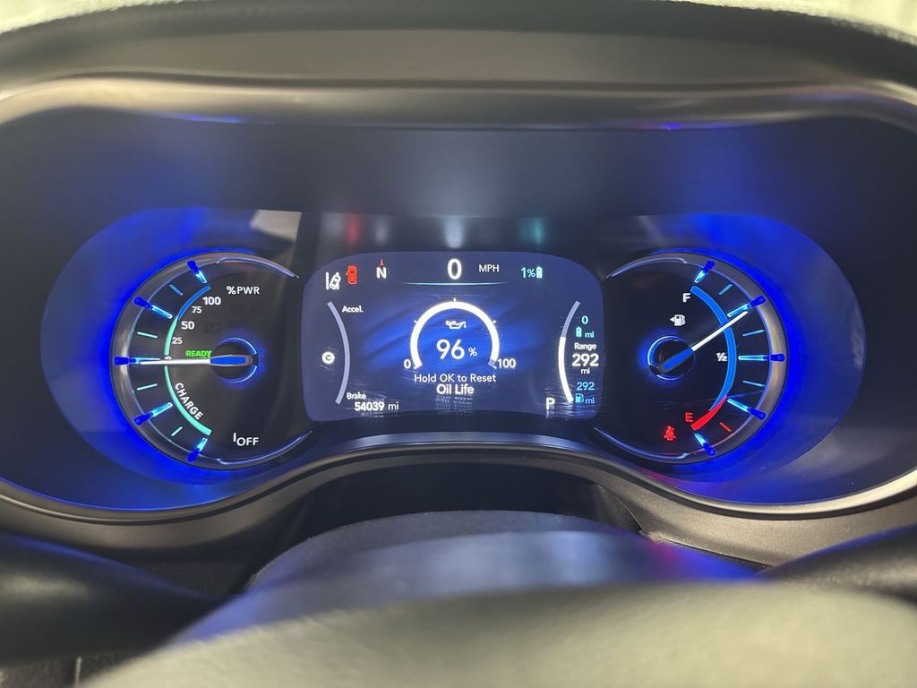 used 2021 Chrysler Pacifica Hybrid car, priced at $27,482