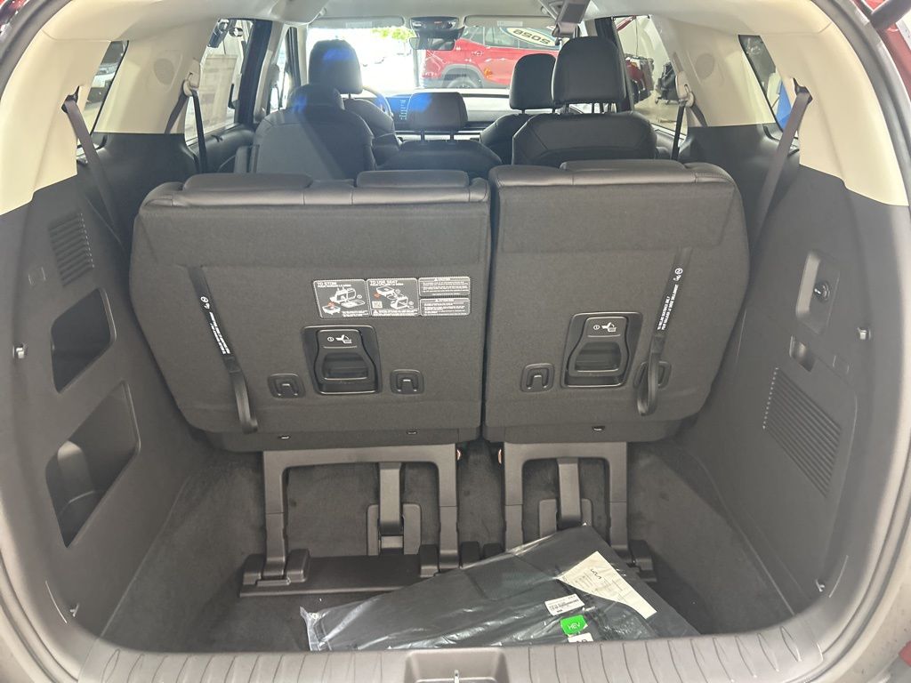 new 2026 Kia Carnival Hybrid car, priced at $43,094