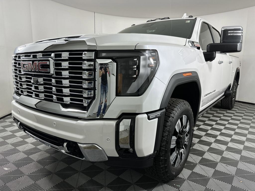 new 2025 GMC Sierra 2500HD car, priced at $87,090