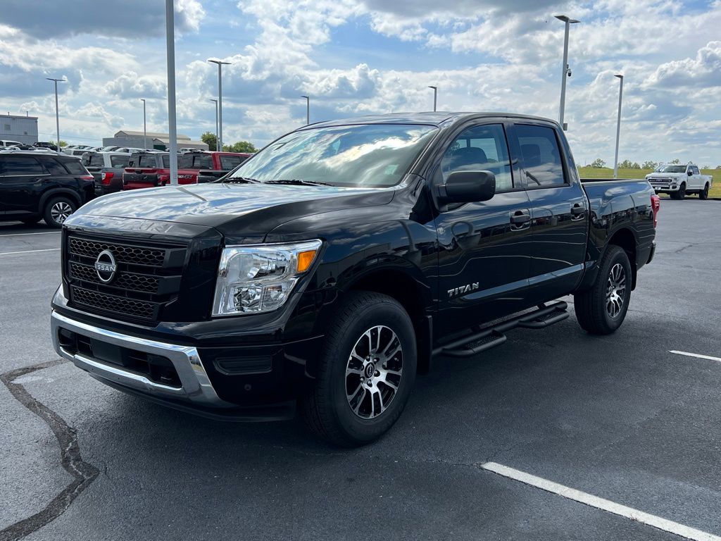 new 2024 Nissan Titan car, priced at $41,630