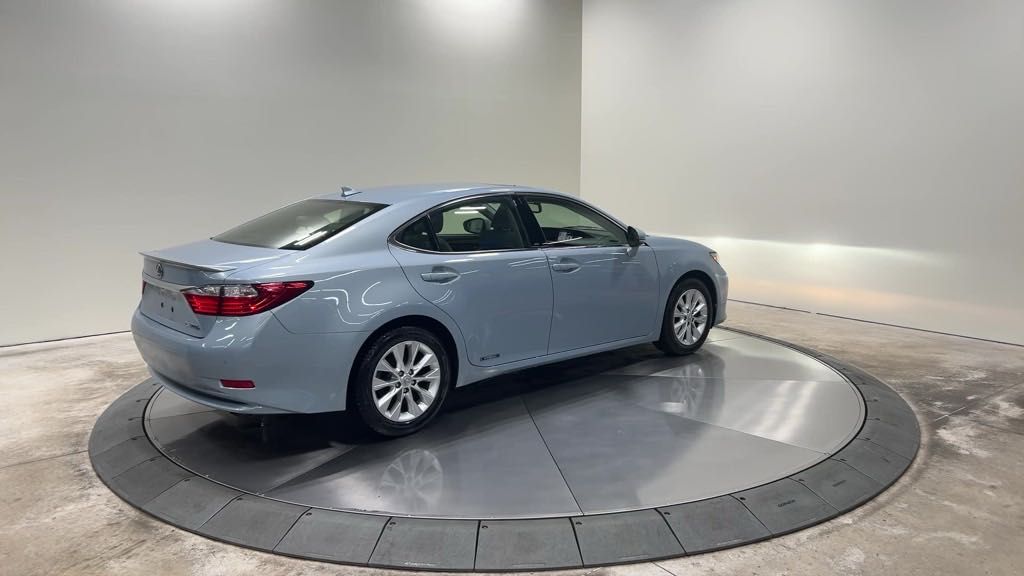 used 2013 Lexus ES car, priced at $17,433