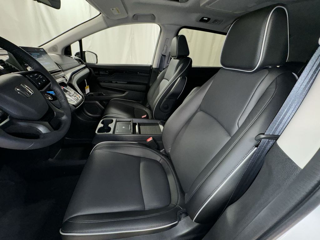 new 2025 Honda Odyssey car, priced at $48,815