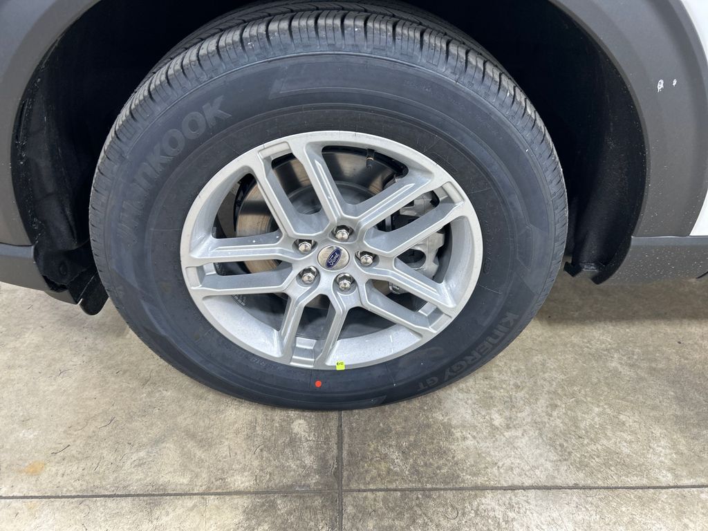 new 2025 Ford Explorer car, priced at $41,769