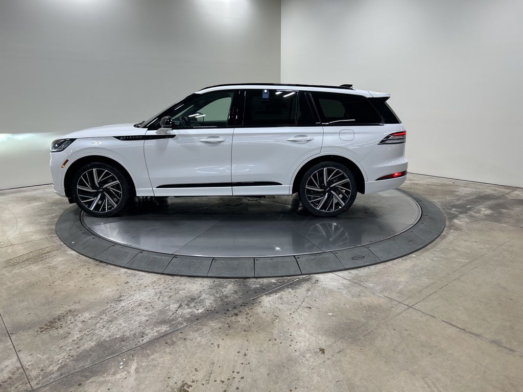 new 2026 Lincoln Aviator car, priced at $95,025