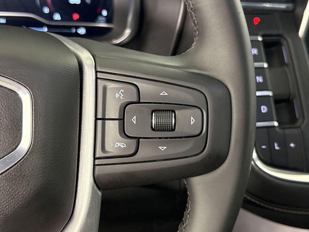 used 2023 GMC Yukon XL car, priced at $55,697