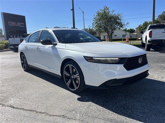 new 2025 Honda Accord Hybrid car, priced at $35,205