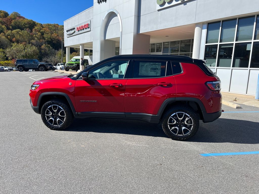 new 2026 Jeep Compass car, priced at $38,005