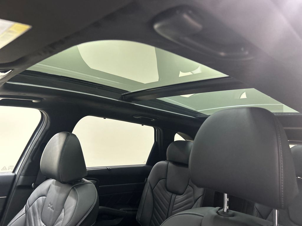 new 2025 Kia Sorento car, priced at $44,714