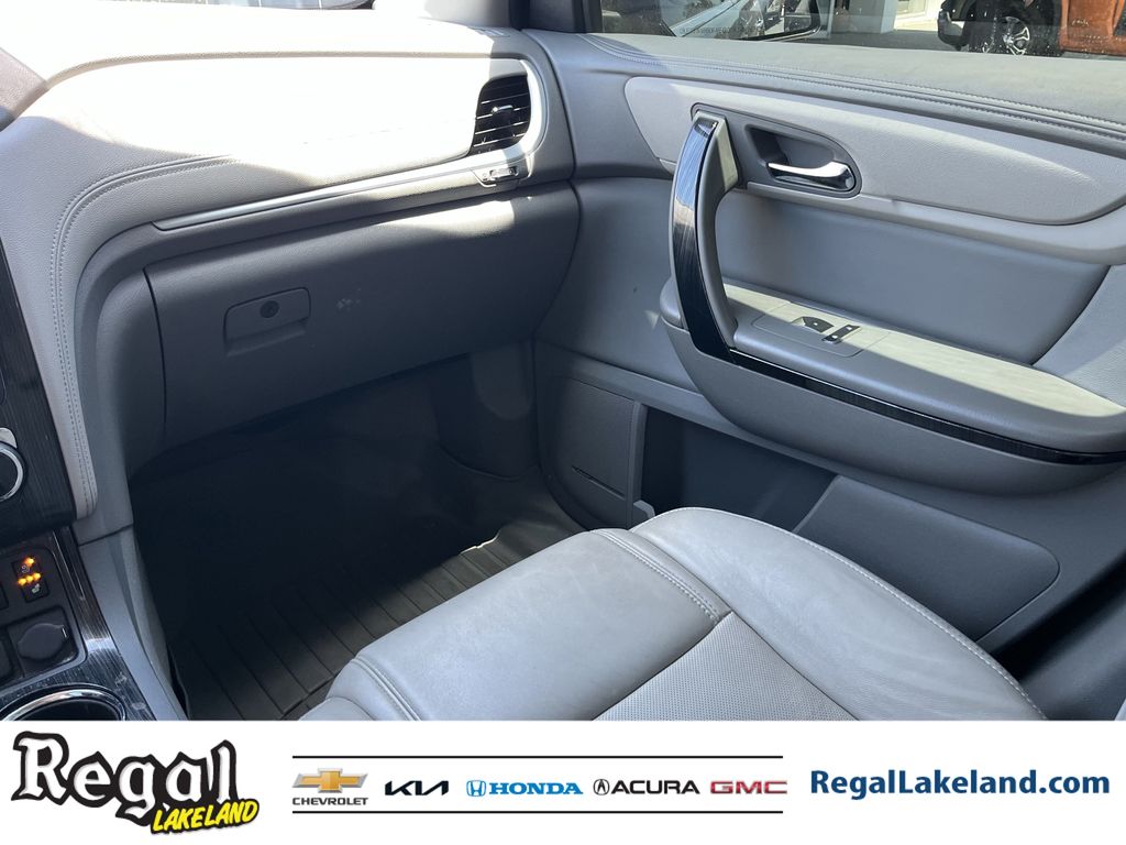 used 2017 Chevrolet Traverse car, priced at $16,194