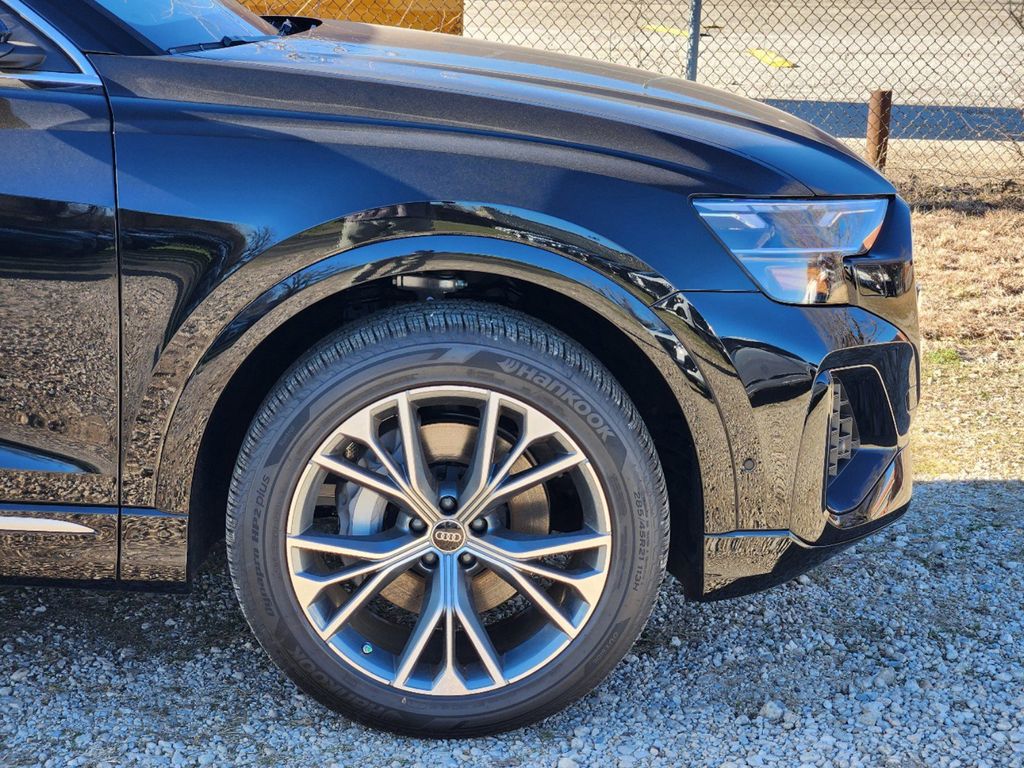 new 2025 Audi Q8 car, priced at $83,265