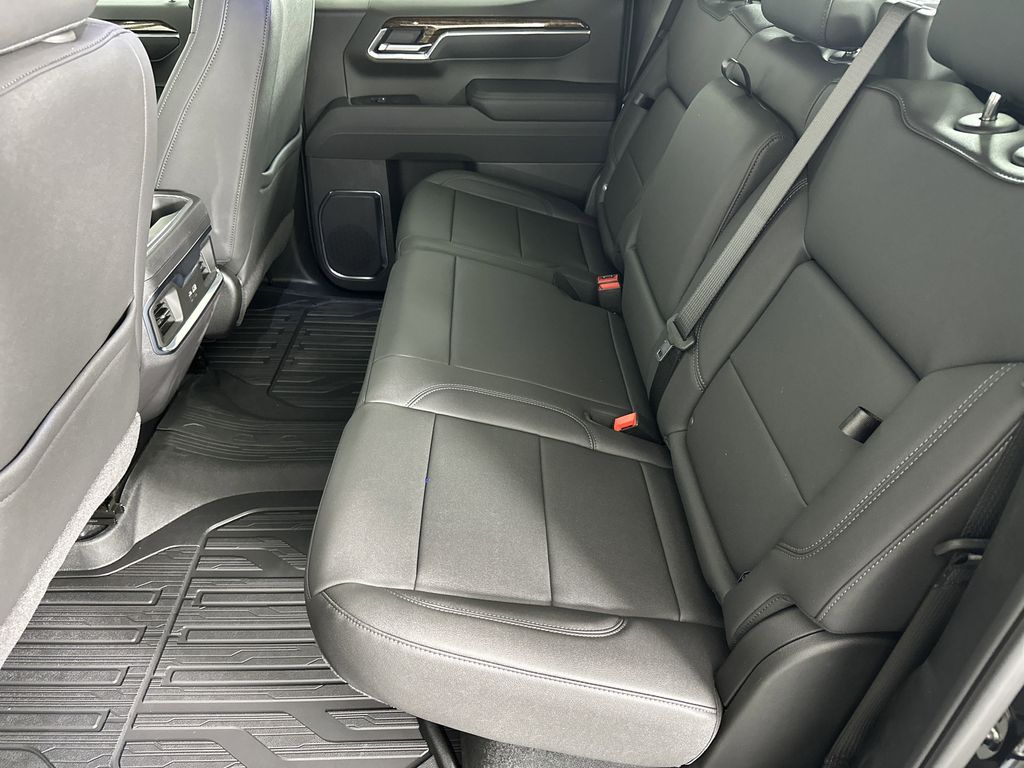new 2025 GMC Sierra 1500 car, priced at $60,424