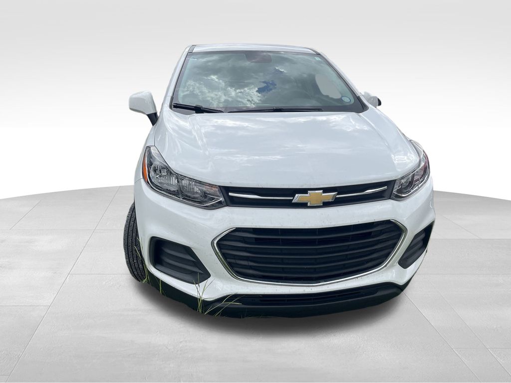 used 2022 Chevrolet Trax car, priced at $16,991