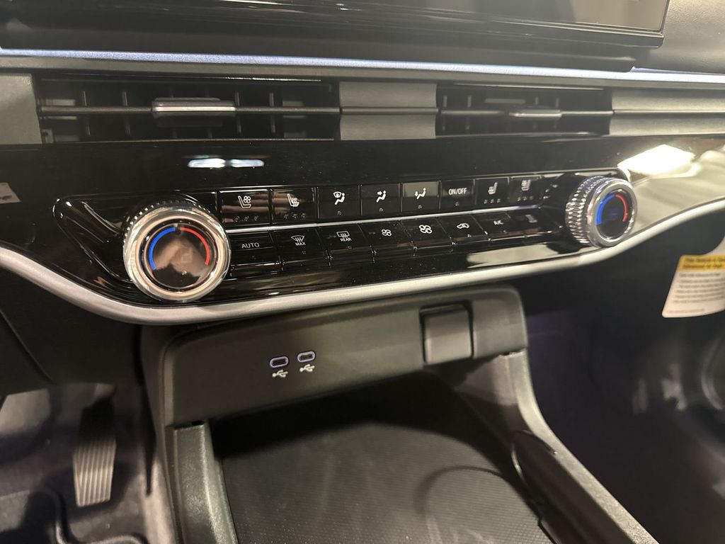 new 2025 Honda Prologue car, priced at $59,805