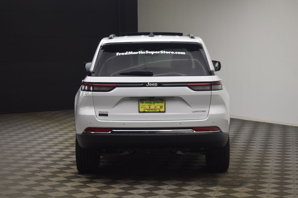 new 2025 Jeep Grand Cherokee car, priced at $49,254