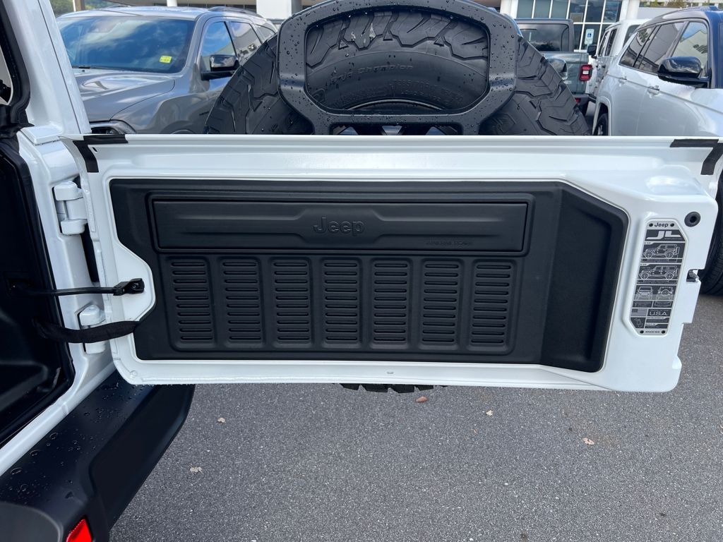 new 2025 Jeep Wrangler car, priced at $63,348