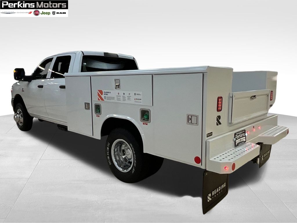 new 2024 Ram 3500 car, priced at $77,582