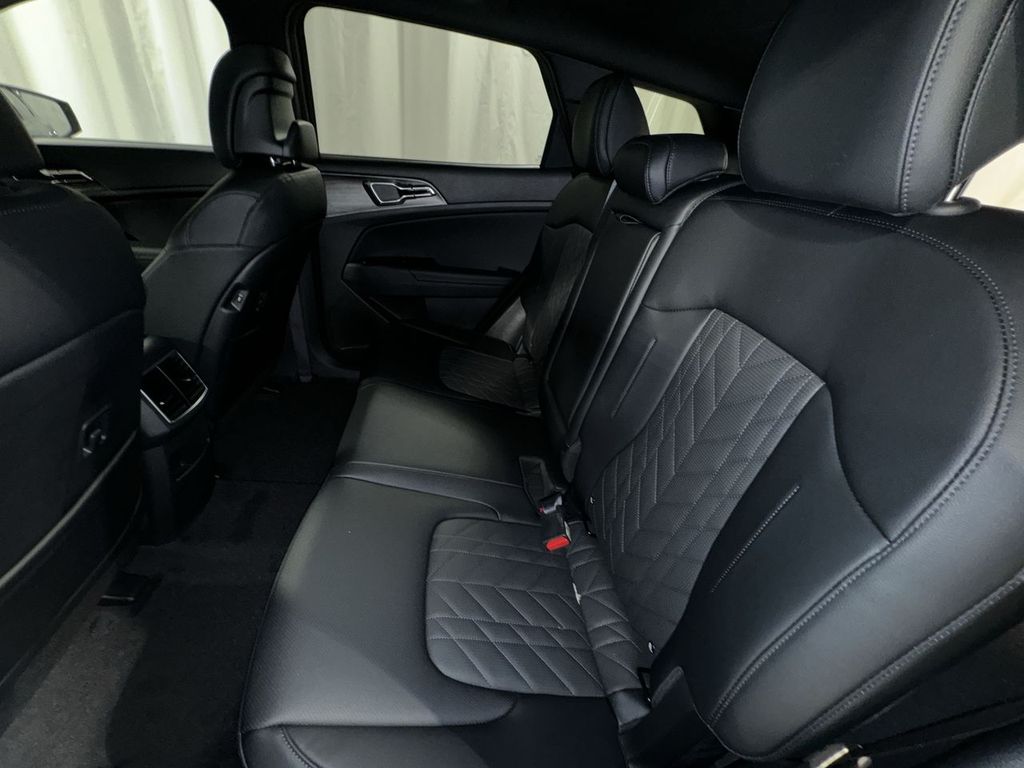 new 2025 Kia Sportage Plug-In Hybrid car, priced at $45,893
