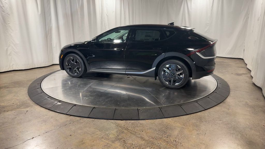 new 2025 Kia EV6 car, priced at $50,187
