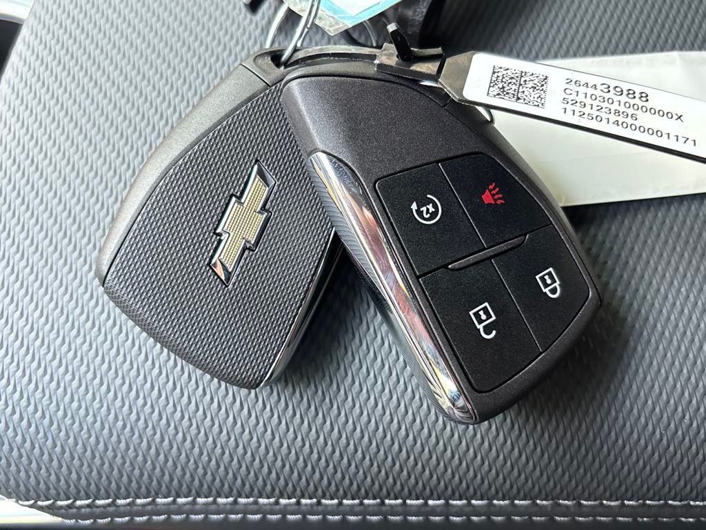 new 2026 Chevrolet Equinox car, priced at $32,595