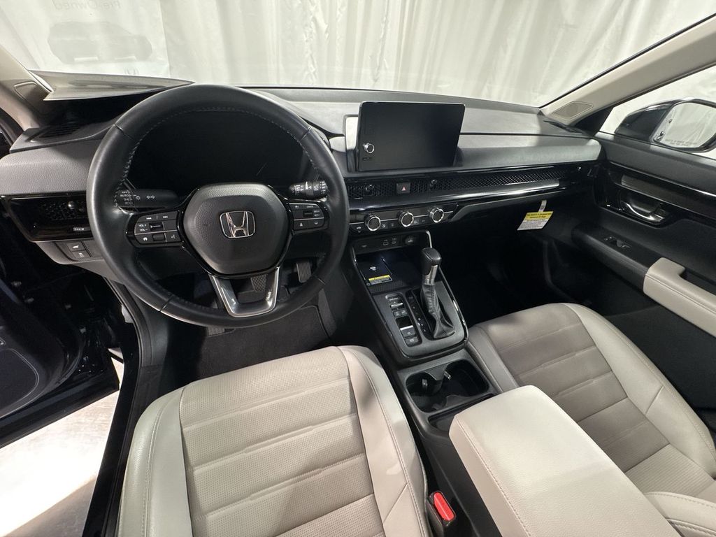 used 2025 Honda CR-V car, priced at $34,525