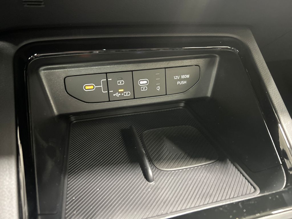 new 2025 Kia K5 car, priced at $31,612