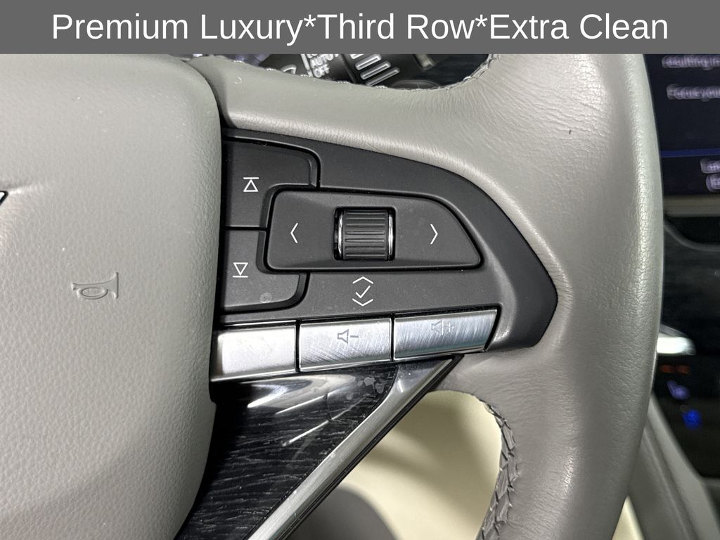 used 2022 Cadillac XT6 car, priced at $34,997
