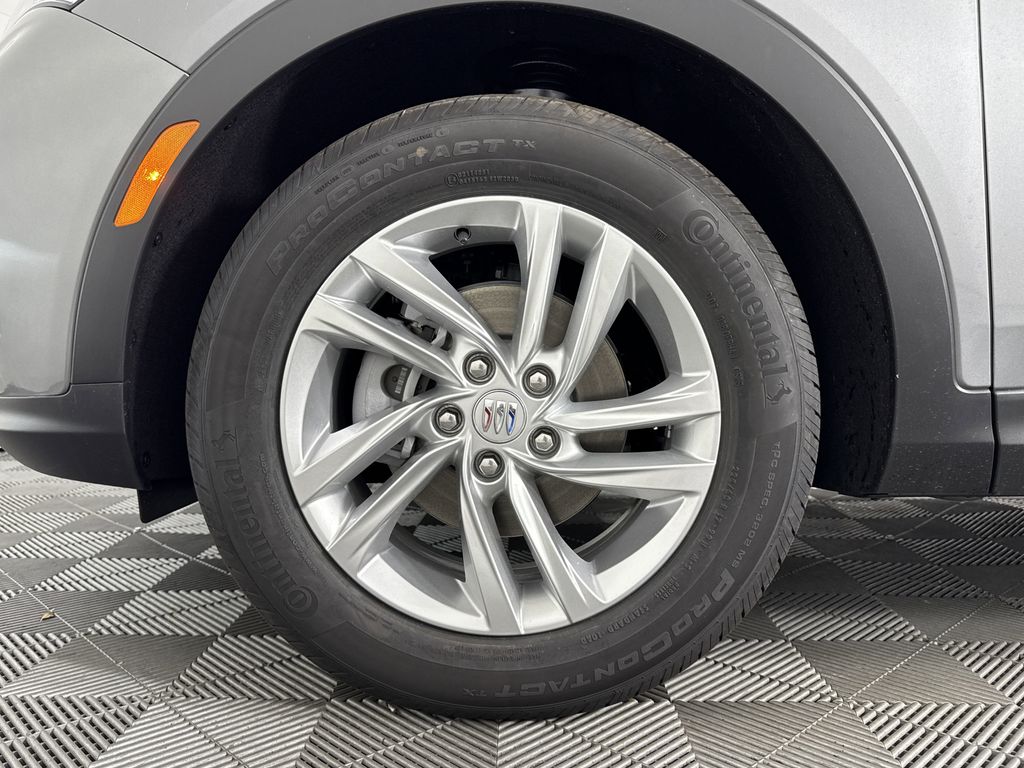 new 2025 Buick Envista car, priced at $27,375