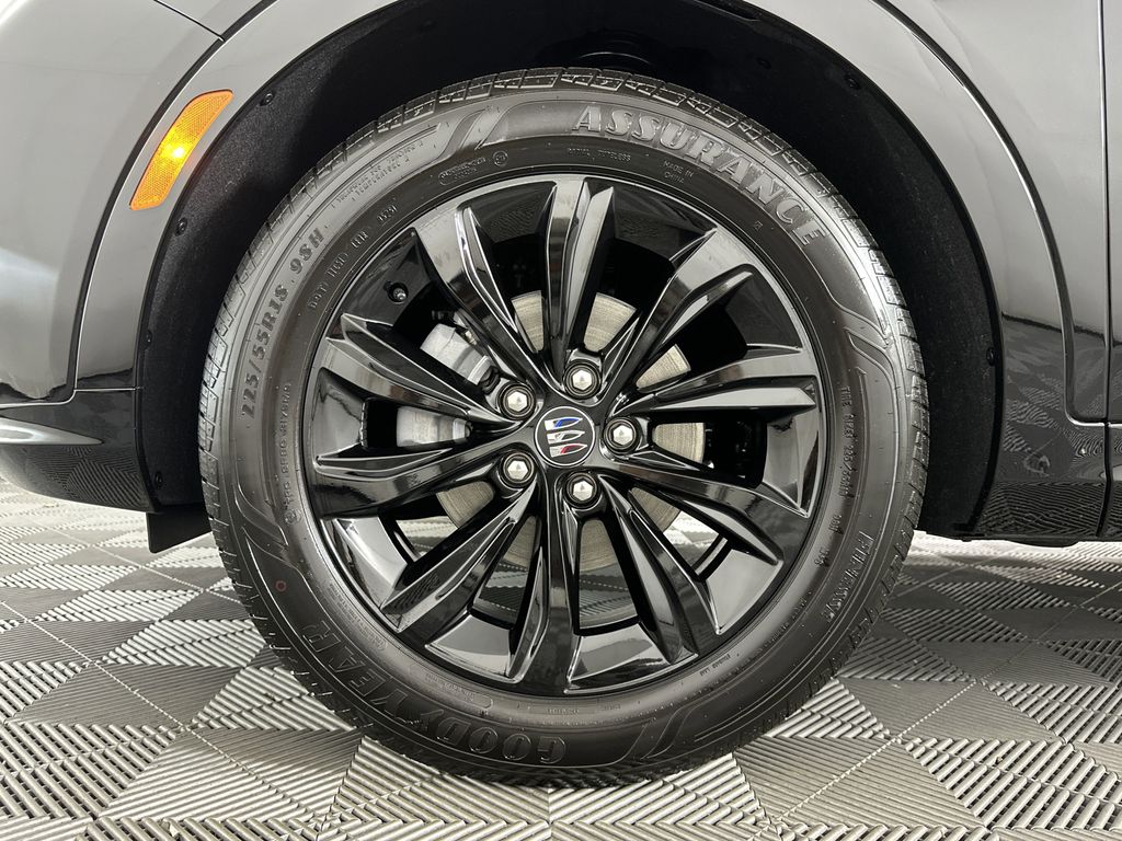 new 2025 Buick Envista car, priced at $29,869