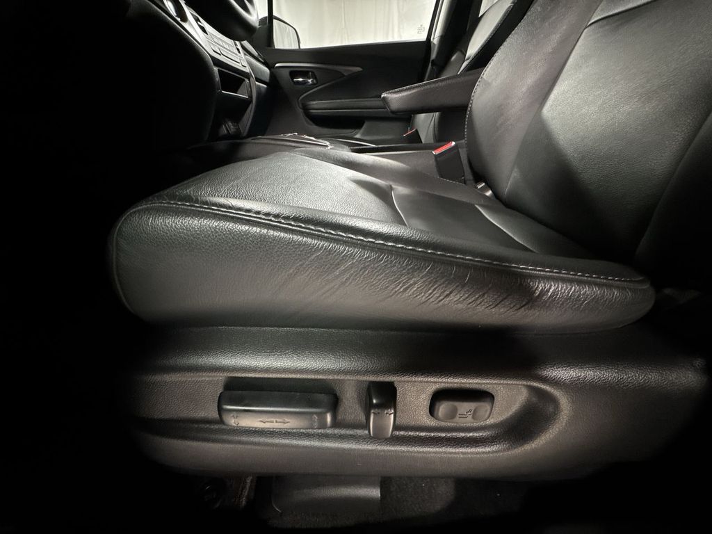 used 2022 Honda Pilot car, priced at $32,841