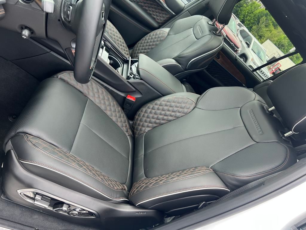 new 2025 Jeep Grand Cherokee L car, priced at $67,326