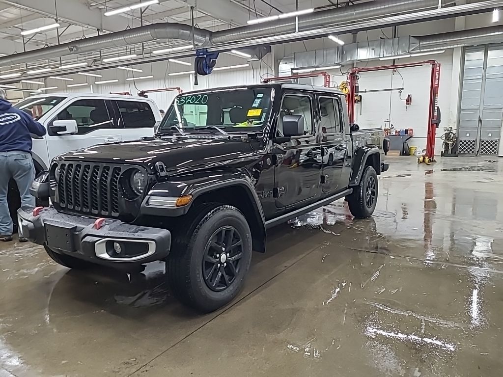 used 2023 Jeep Gladiator car, priced at $34,538