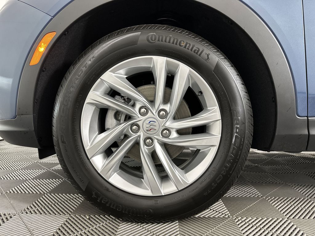 new 2025 Buick Envista car, priced at $27,375