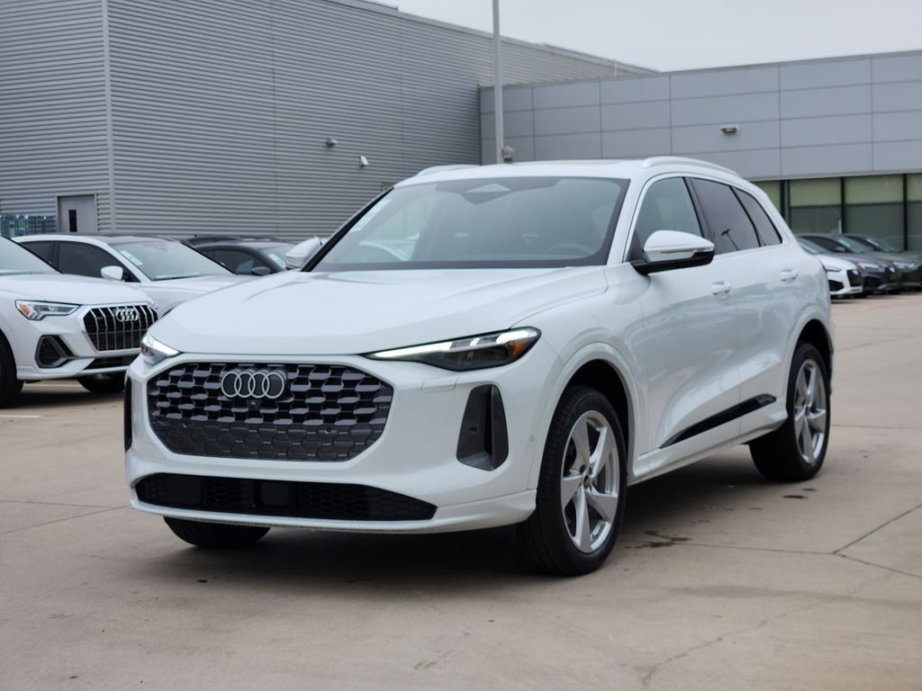 new 2025 Audi Q5 car, priced at $60,975