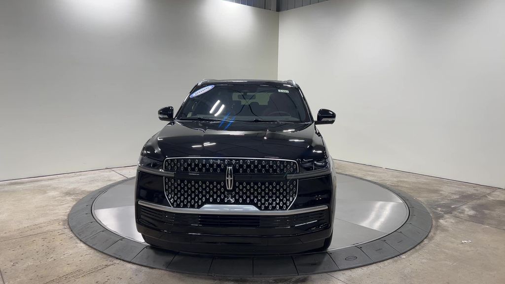 new 2025 Lincoln Navigator car, priced at $108,790